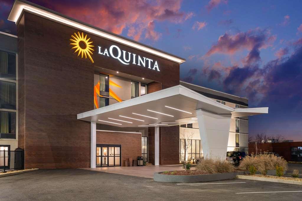 Отель La Quinta By Wyndham Columbus Ms Экстерьер фото